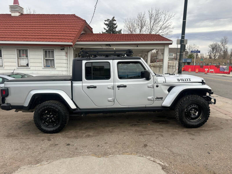 2022 Jeep Gladiator Willys
