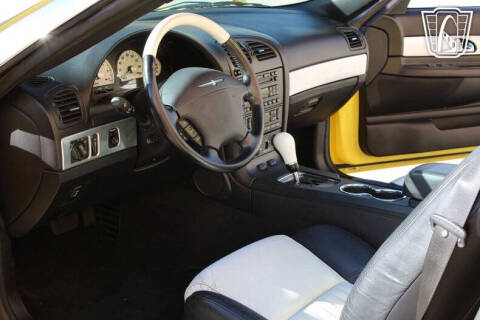 2004 Ford Thunderbird Deluxe