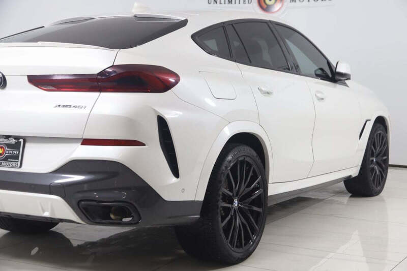 2022 BMW X6 xDrive40i