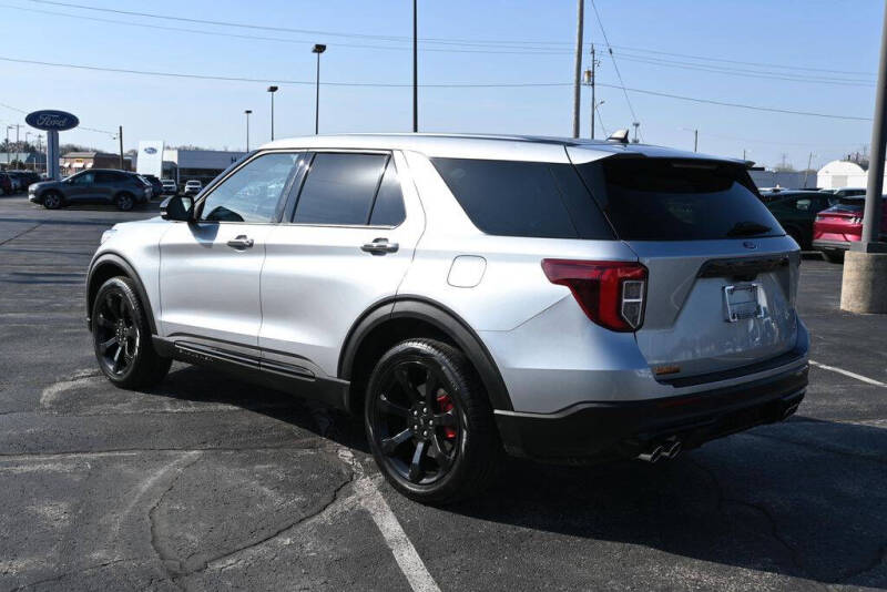2022 Ford Explorer ST
