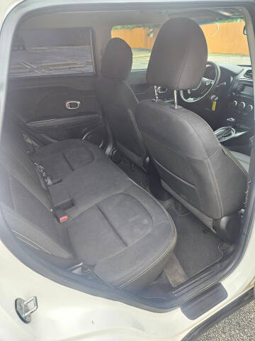 2015 Kia Soul +