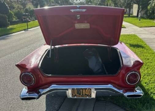 1957 Ford Thunderbird