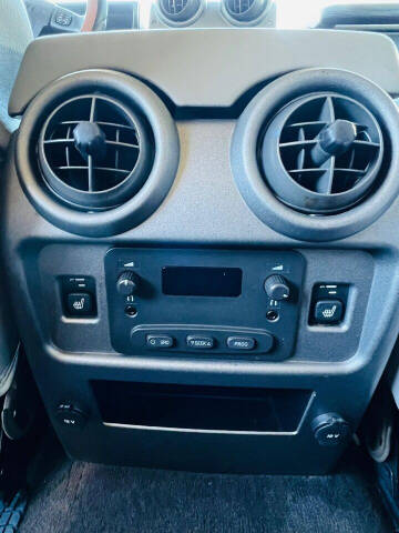 2003 HUMMER H2 Lux Series