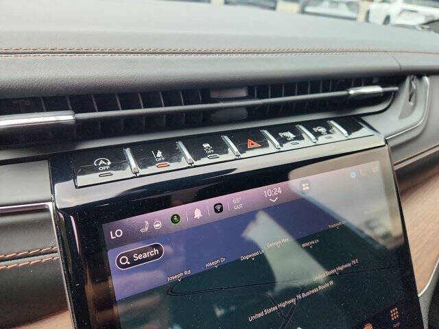 2022 Jeep Grand Cherokee Summit