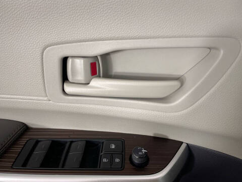 2023 Toyota Sienna LE 8-Passenger