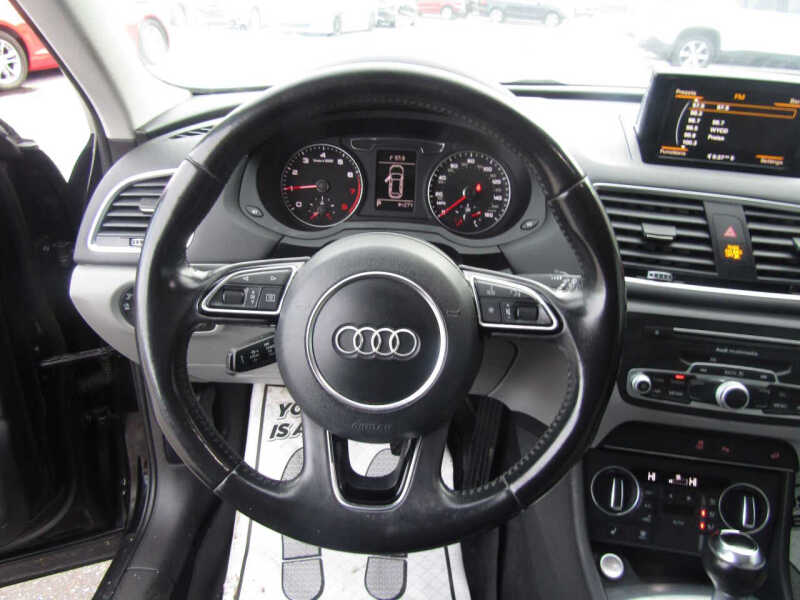 2016 Audi Q3 2.0T quattro Premium Plus