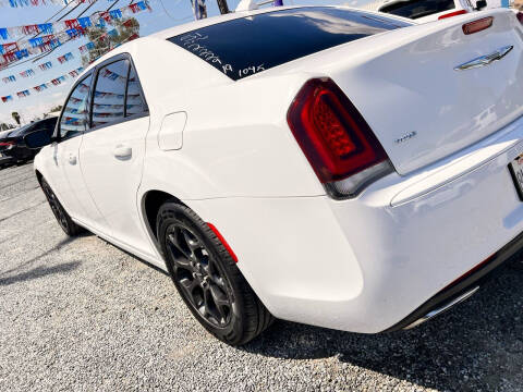 2019 Chrysler 300 S