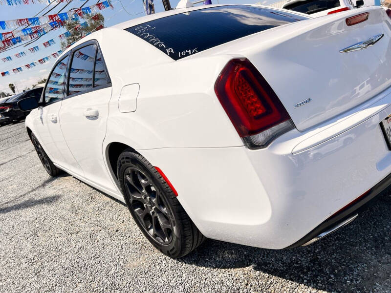 2019 Chrysler 300 S