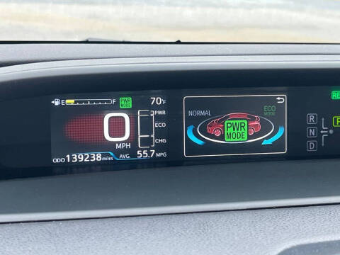 2022 Toyota Prius LE