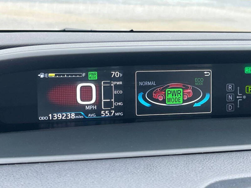 2022 Toyota Prius LE