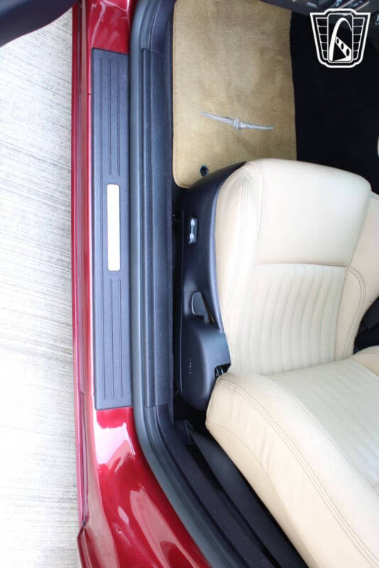 2004 Ford Thunderbird Deluxe