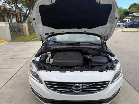 2017 Volvo V60 T5 Premier