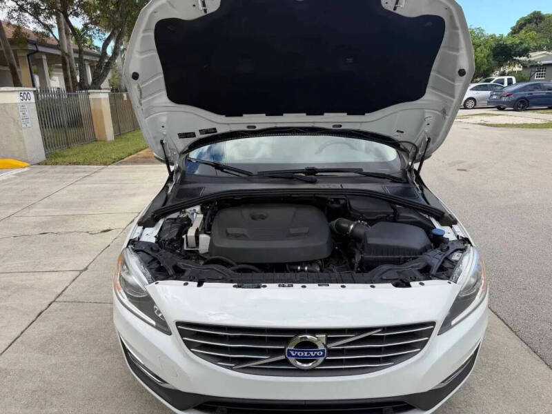 2017 Volvo V60 T5 Premier