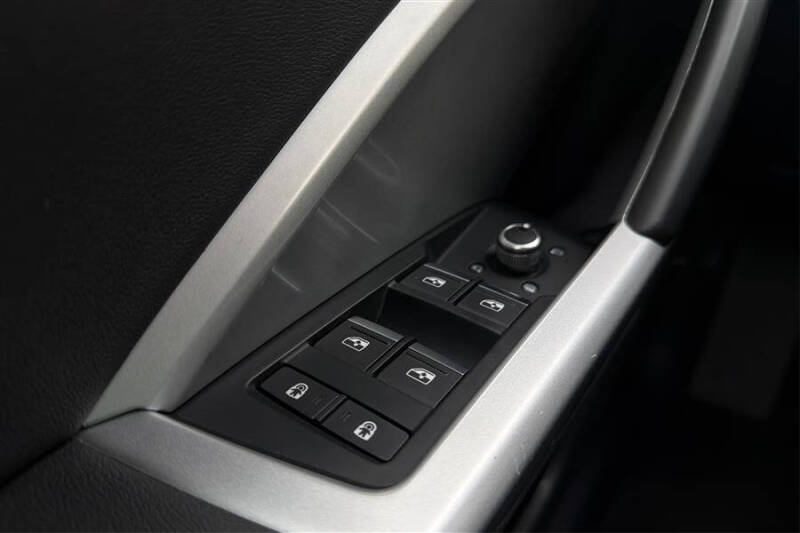 2024 Audi Q3 quattro S line Premium 45 TFSI