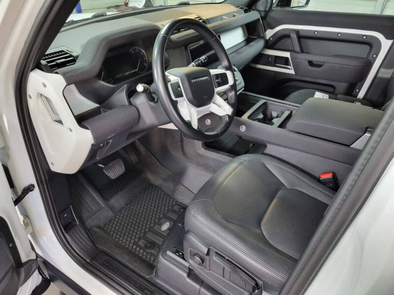 2023 Land Rover Defender 110 30th Anniversary Edition