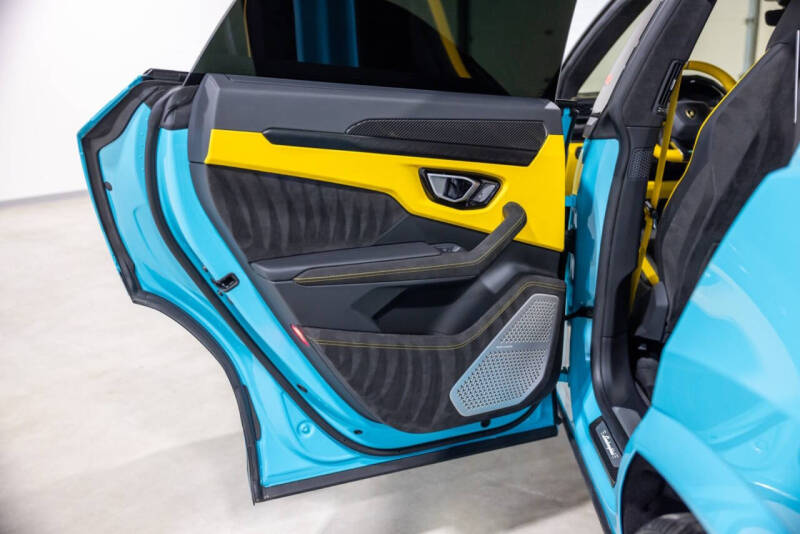 2024 Lamborghini Urus S