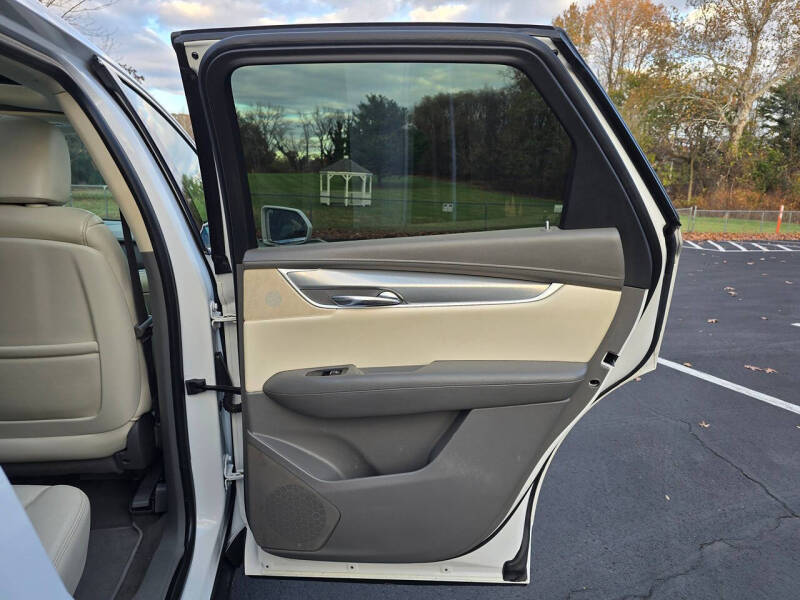 2017 Cadillac XT5 Premium Luxury