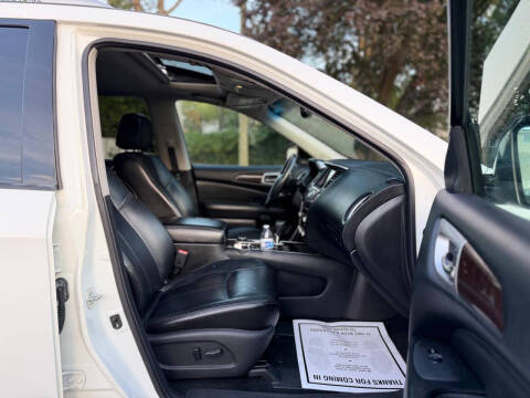 2013 Nissan Pathfinder SL