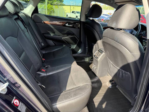 2017 Kia Cadenza Premium