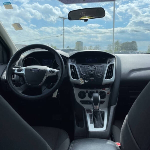 2014 Ford Focus SE