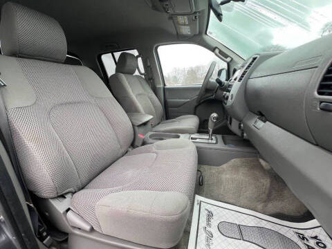 2015 Nissan Frontier SV