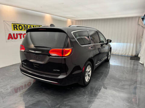 2019 Chrysler Pacifica Limited 35th Anniversary
