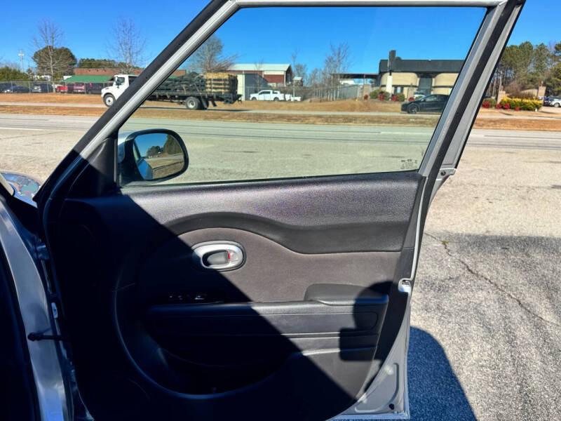2017 Kia Soul +