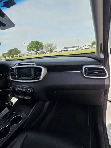 2017 Kia Sorento LX