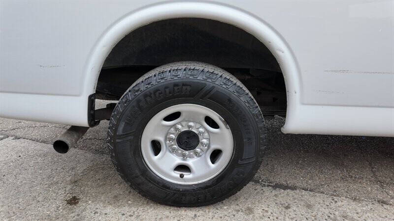 2022 Chevrolet Express 2500