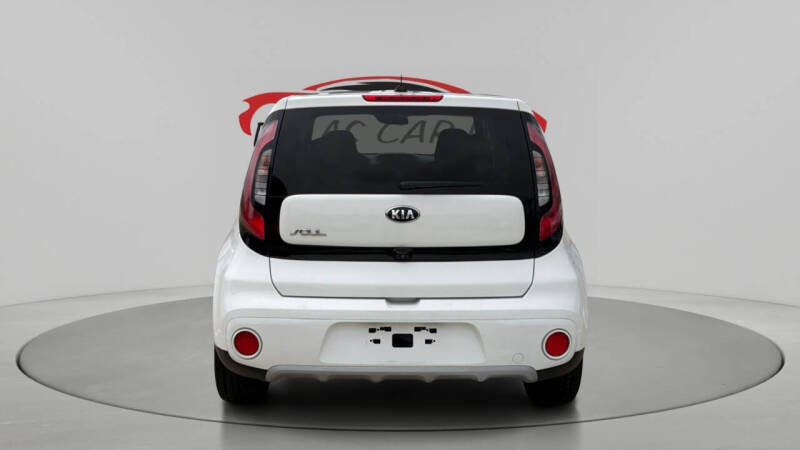 2019 Kia Soul +