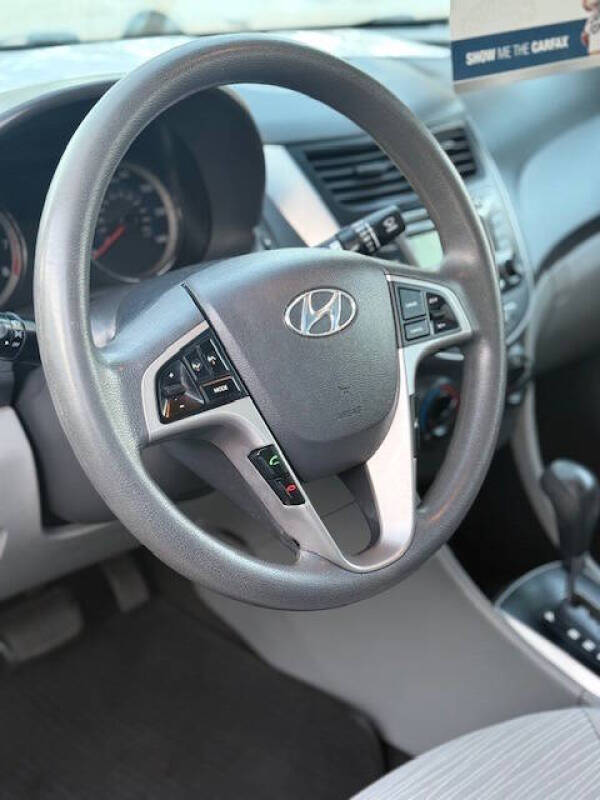 2017 Hyundai Accent Value Edition