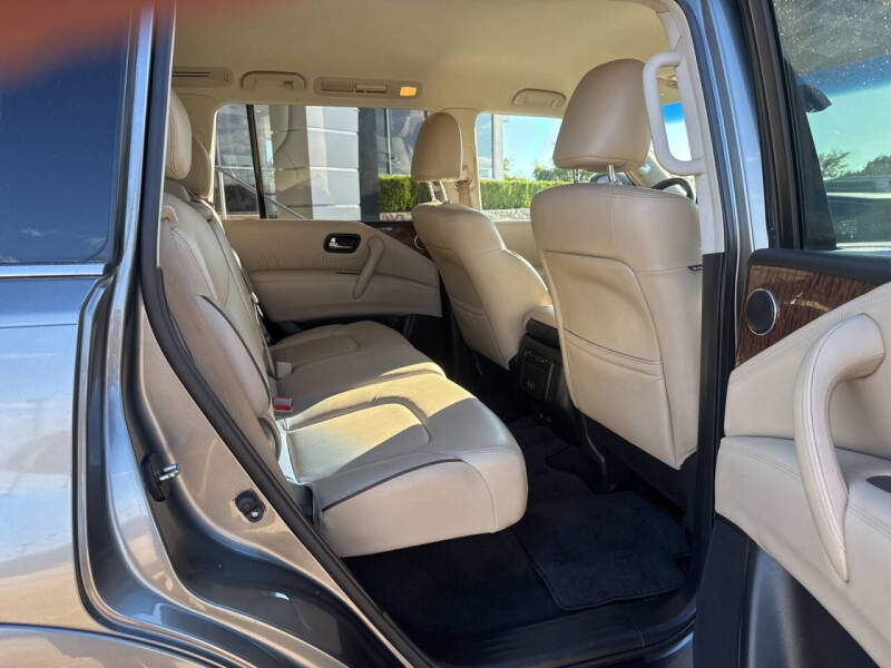 2017 Nissan Armada SL