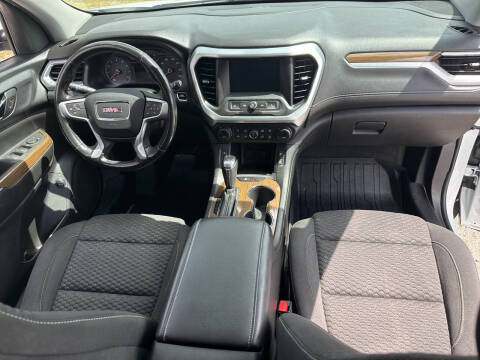 2018 GMC Acadia SLE-2