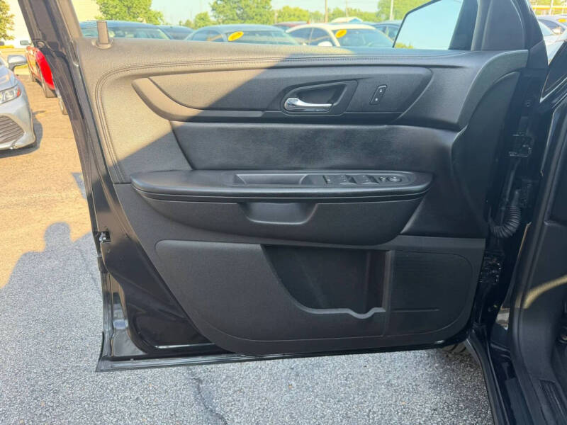 2015 GMC Acadia SLE-2