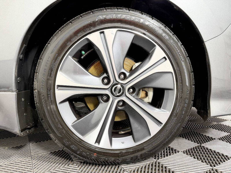 2019 Nissan LEAF SV