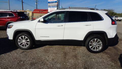 2019 Jeep Cherokee for sale at L & L Sales in Mexia TX