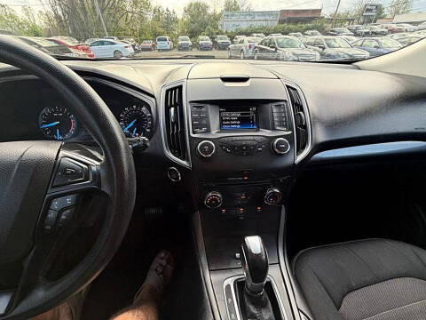 2016 Ford Edge SE