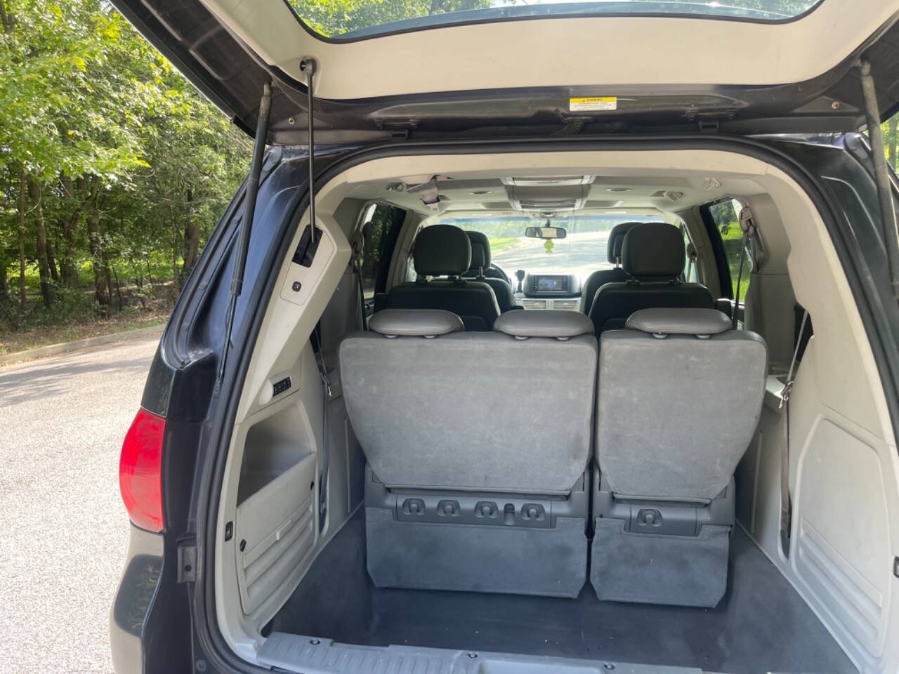 2010 Volkswagen Routan for sale at Tower Grove Auto in Saint Louis, MO