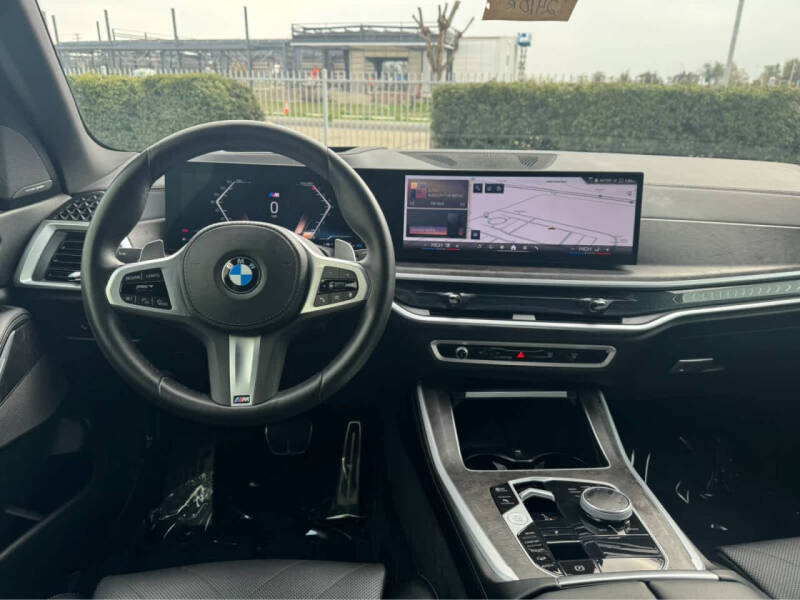 2025 BMW X5 xDrive40i