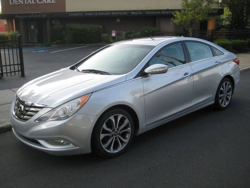 2013 Hyundai Sonata for sale at Top Choice Auto Inc in Massapequa Park NY