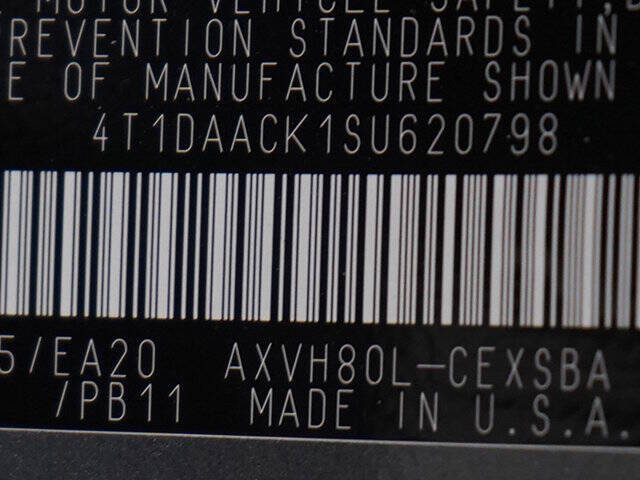 2025 Toyota Camry SE