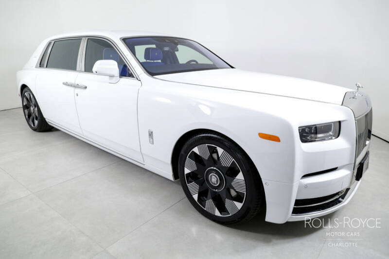 2024 Rolls-Royce Phantom EWB