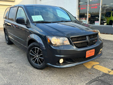 2014 Dodge Grand Caravan for sale at HIGHLINE AUTO LLC in Kenosha WI