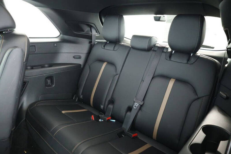 2025 Mazda CX-90 Plug-in Hybrid Premium Plus