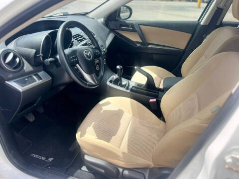2013 Mazda MAZDA3 i Touring