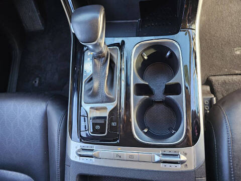 2024 Kia Carnival SX