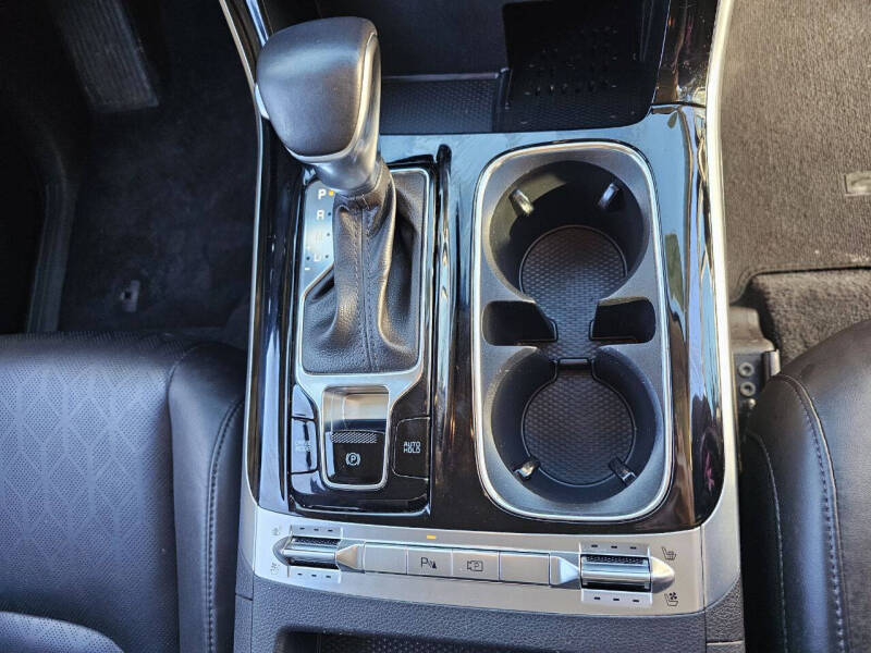 2024 Kia Carnival SX