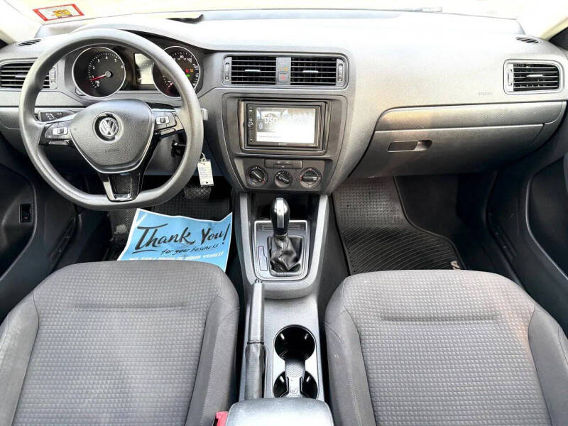 2016 Volkswagen Jetta