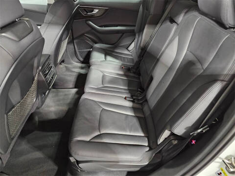 2023 Audi Q7 quattro Premium Plus 55 TFSI