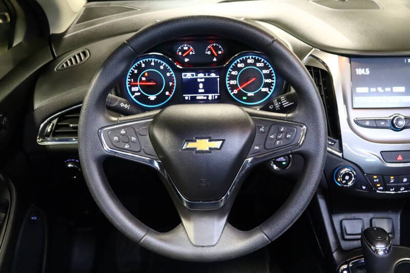 2017 Chevrolet Cruze LT Auto